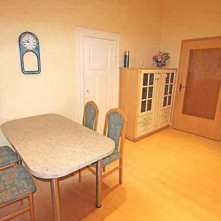 See 93 Apartmán *